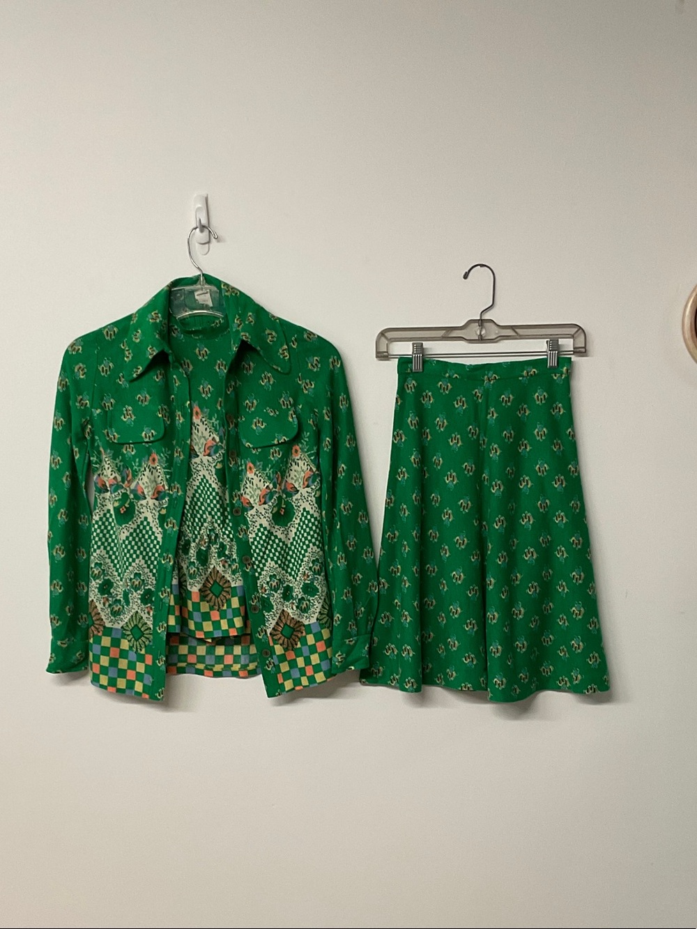 Vintage 70’s Green Floral Top, Skirt, Cardigan Junior 5